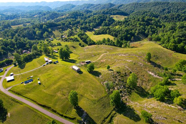 2428 Possum Creek Road, Gate City, VA 24251
