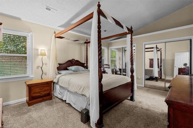 4109 Trappers Run Court, High Point, NC 27265