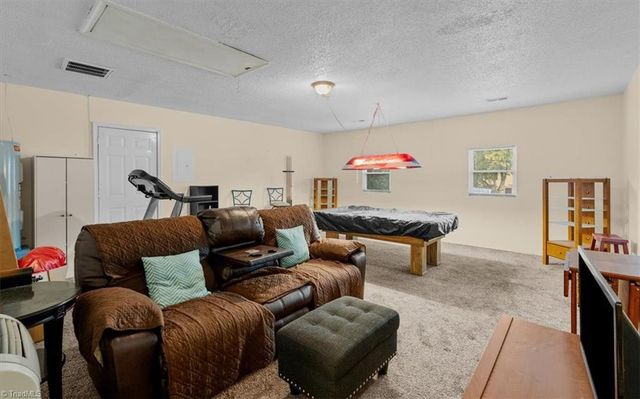 4109 Trappers Run Court, High Point, NC 27265