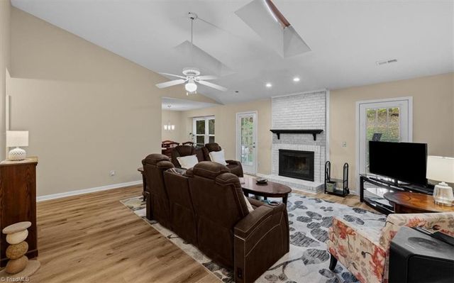 4109 Trappers Run Court, High Point, NC 27265