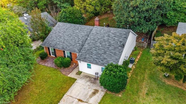 4109 Trappers Run Court, High Point, NC 27265