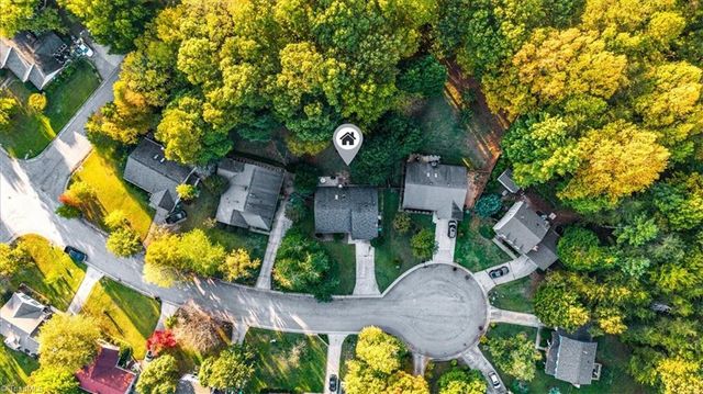 4109 Trappers Run Court, High Point, NC 27265