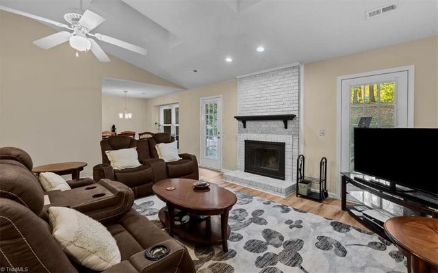 4109 Trappers Run Court, High Point, NC 27265