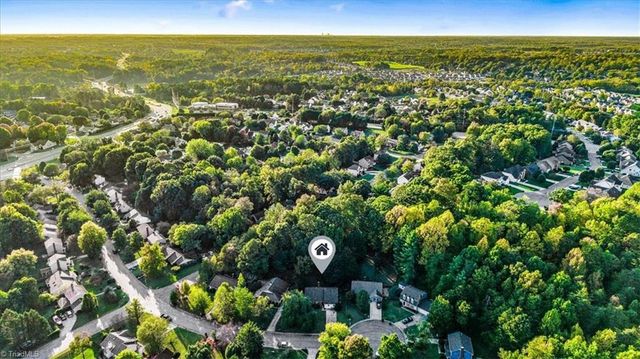 4109 Trappers Run Court, High Point, NC 27265