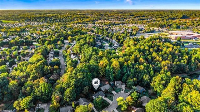4109 Trappers Run Court, High Point, NC 27265