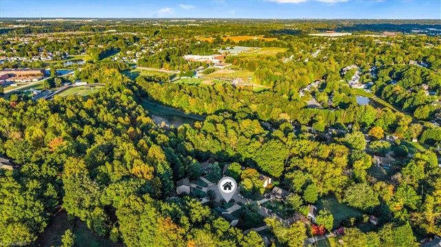 4109 Trappers Run Court, High Point, NC 27265
