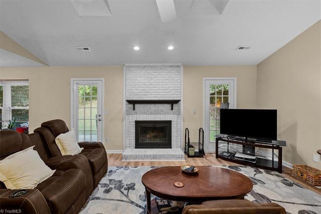 4109 Trappers Run Court, High Point, NC 27265