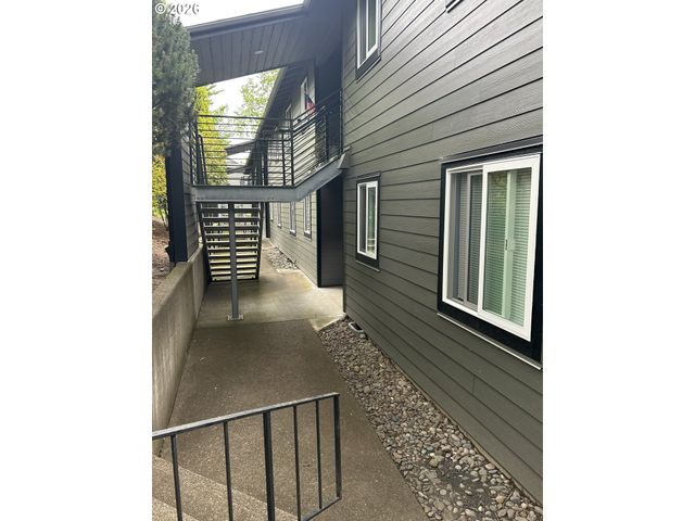 12614 Nw BARNES Rd 10, Portland, OR 97229