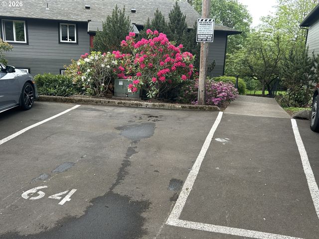 12614 Nw BARNES Rd 10, Portland, OR 97229