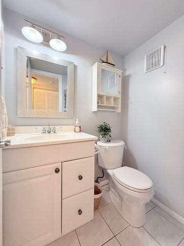 22 Markham A, Deerfield Beach, FL 33442
