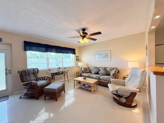 22 Markham A, Deerfield Beach, FL 33442