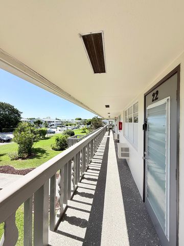 22 Markham A, Deerfield Beach, FL 33442