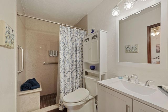 7226 Conner Dr, Valley Springs, CA 95252