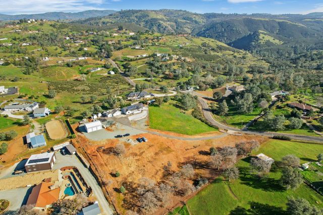 7226 Conner Dr, Valley Springs, CA 95252