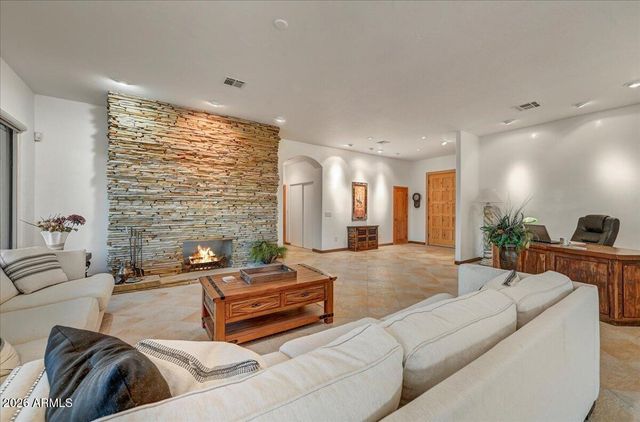 39405 N SPUR CROSS Road, Cave Creek, AZ 85331