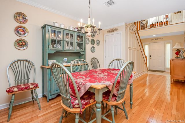 1302 Willow Pond Drive, Riverhead, NY 11901
