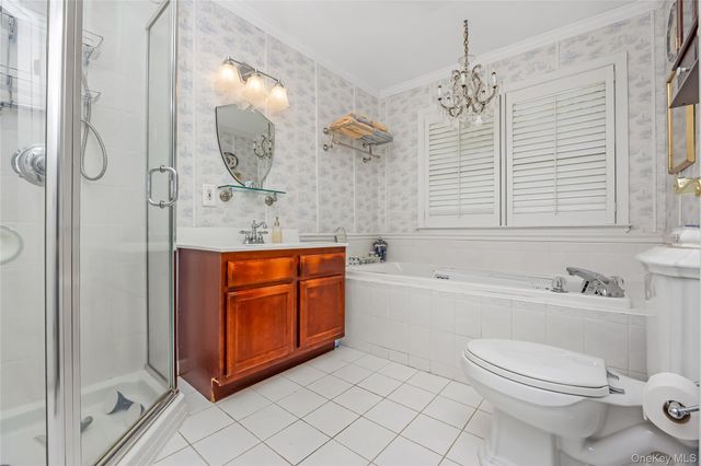 1302 Willow Pond Drive, Riverhead, NY 11901
