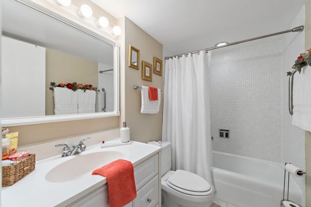 1800 SE Saint Lucie Boulevard 6-203, Stuart, FL 34996