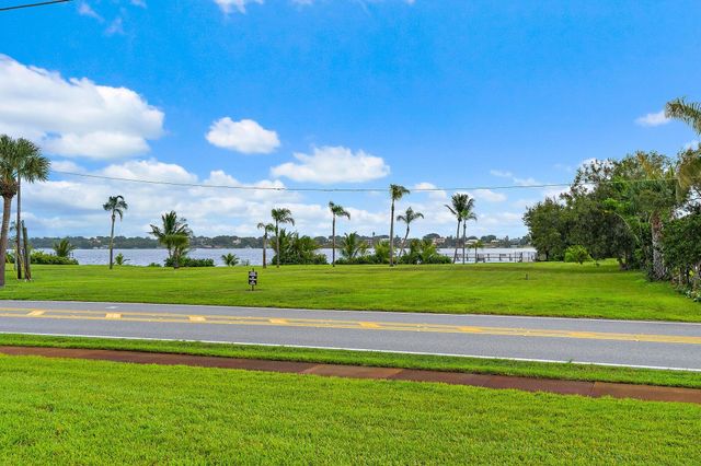 1800 SE Saint Lucie Boulevard 6-203, Stuart, FL 34996