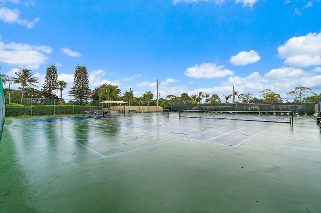 1800 SE Saint Lucie Boulevard 6-203, Stuart, FL 34996