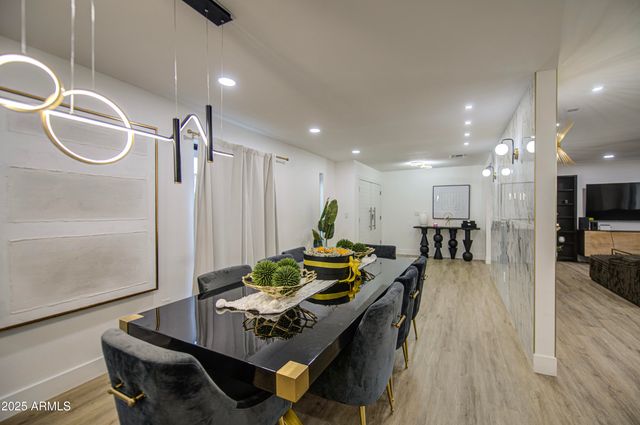 919 W PORT ROYALE Lane, Phoenix, AZ 85023