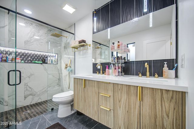 919 W PORT ROYALE Lane, Phoenix, AZ 85023