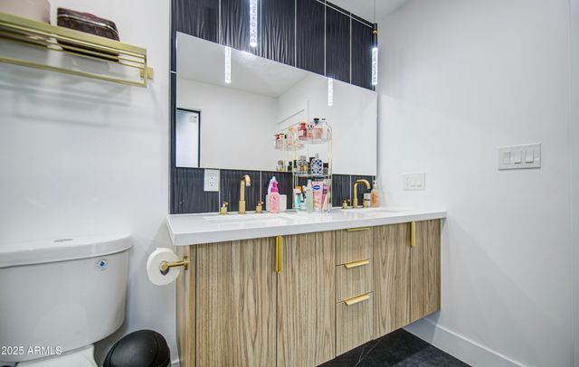 919 W PORT ROYALE Lane, Phoenix, AZ 85023