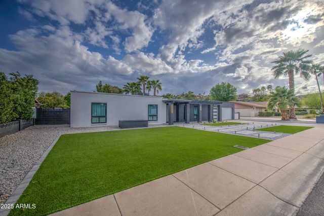 919 W PORT ROYALE Lane, Phoenix, AZ 85023
