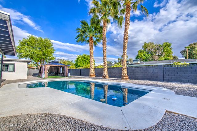 919 W PORT ROYALE Lane, Phoenix, AZ 85023
