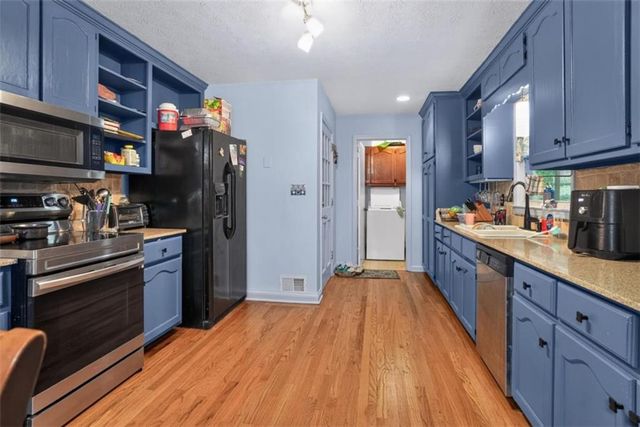 8198 Rockbridge Road, Lithonia, GA 30058