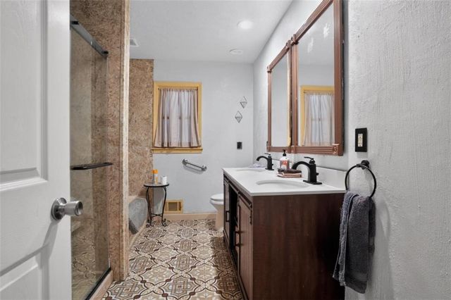 8198 Rockbridge Road, Lithonia, GA 30058