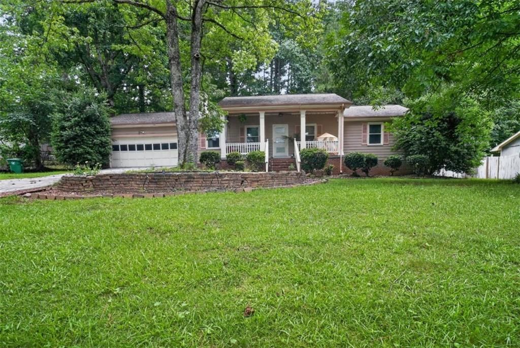 8198 Rockbridge Road, Lithonia, GA 30058