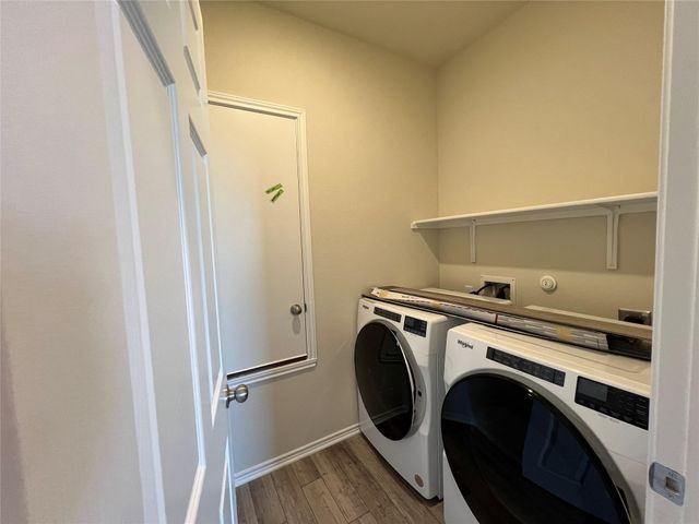 561 Papaya DR, Buda, TX 78610