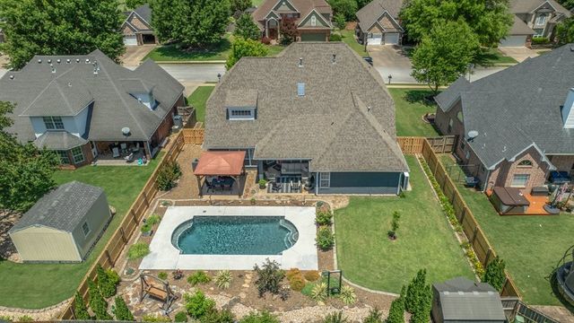 4506 W Creekview Drive, Rogers, AR 72758