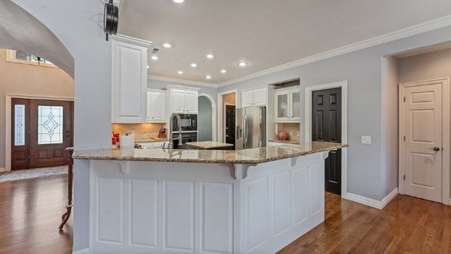 4506 W Creekview Drive, Rogers, AR 72758