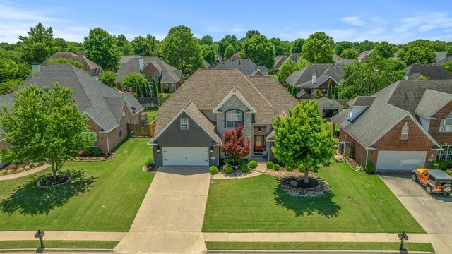 4506 W Creekview Drive, Rogers, AR 72758