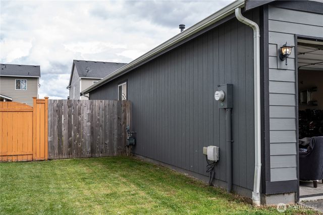 922 Grinnell Avenue SW, Orting, WA 98360