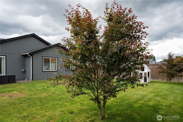 922 Grinnell Avenue SW, Orting, WA 98360