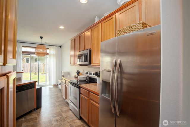 922 Grinnell Avenue SW, Orting, WA 98360