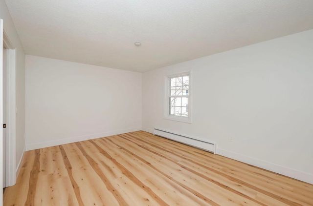 130 Endicott St N Unit 309, Laconia, NH 03246