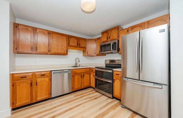 130 Endicott St N Unit 309, Laconia, NH 03246
