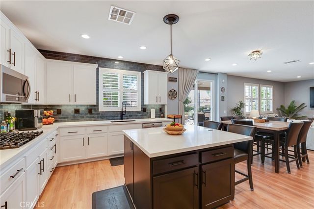 45701 Camino Rubi, Temecula, CA 92592