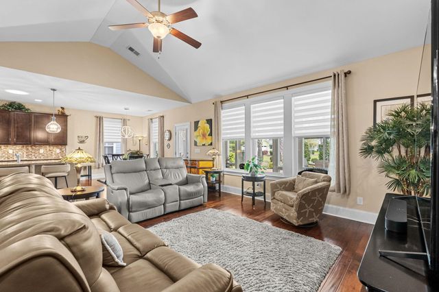 1512 Kensington Ln., Myrtle Beach, SC 29577