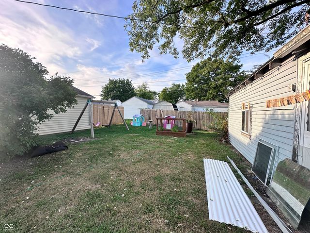 614 W 34th Street, Anderson, IN 46013