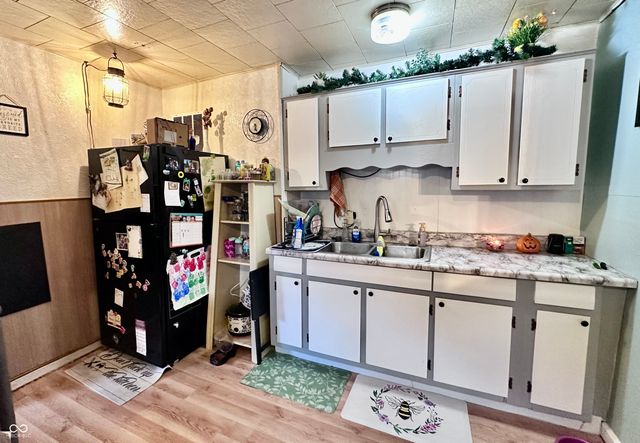 614 W 34th Street, Anderson, IN 46013