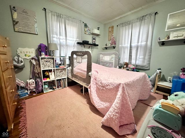 614 W 34th Street, Anderson, IN 46013