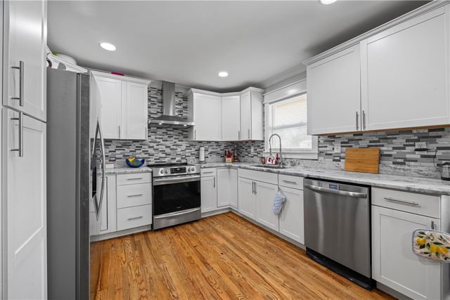 318 S Pine Street, Walhalla, SC 29691