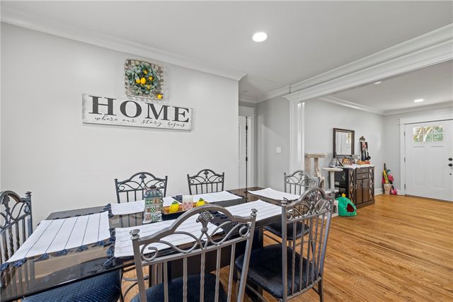 318 S Pine Street, Walhalla, SC 29691