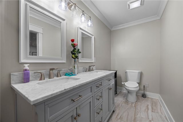 318 S Pine Street, Walhalla, SC 29691