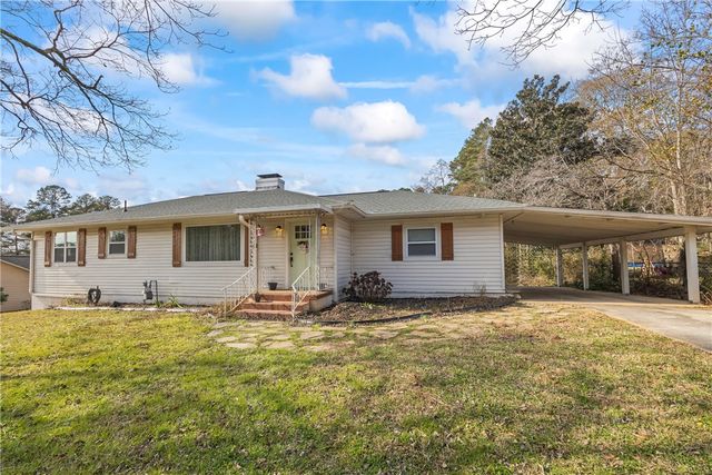 318 S Pine Street, Walhalla, SC 29691